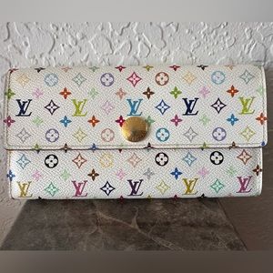 🎉SOLD🎉Authentic Louis Vuitton mono white multicolor Sarah wallet pink .